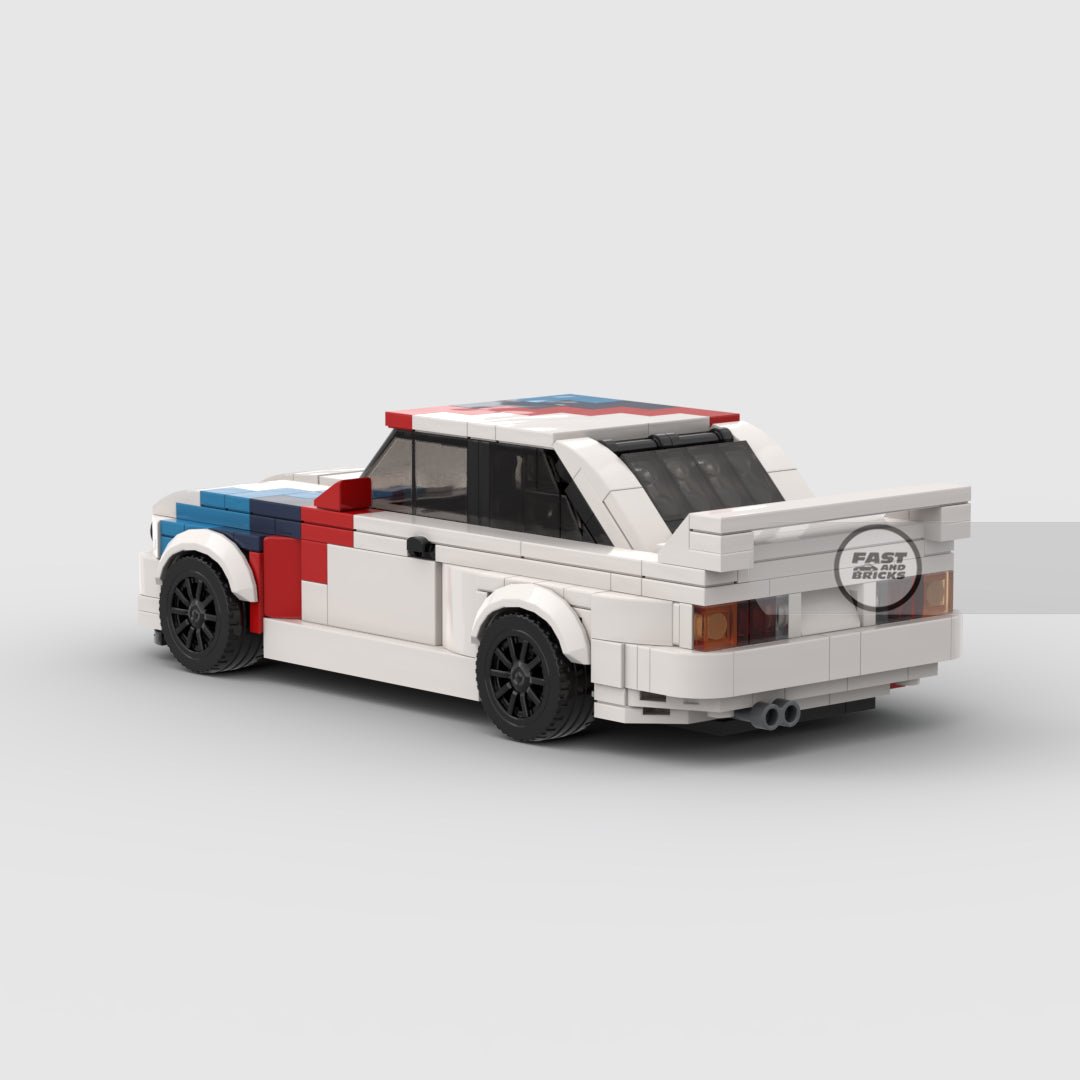 BMW M3 E30 - Fast And Bricks