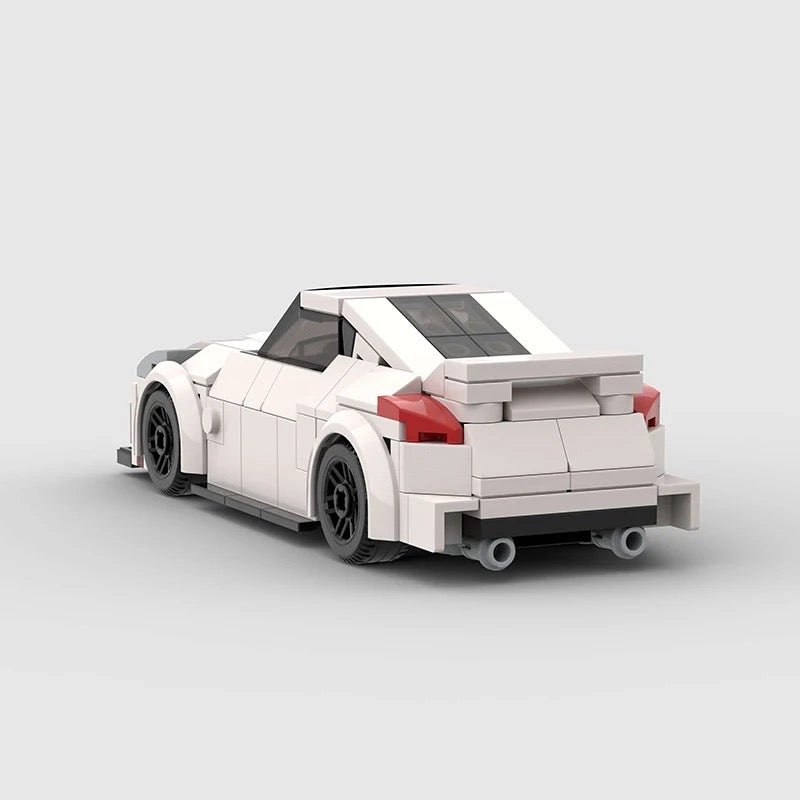 Nissan 350Z - Fast And Bricks