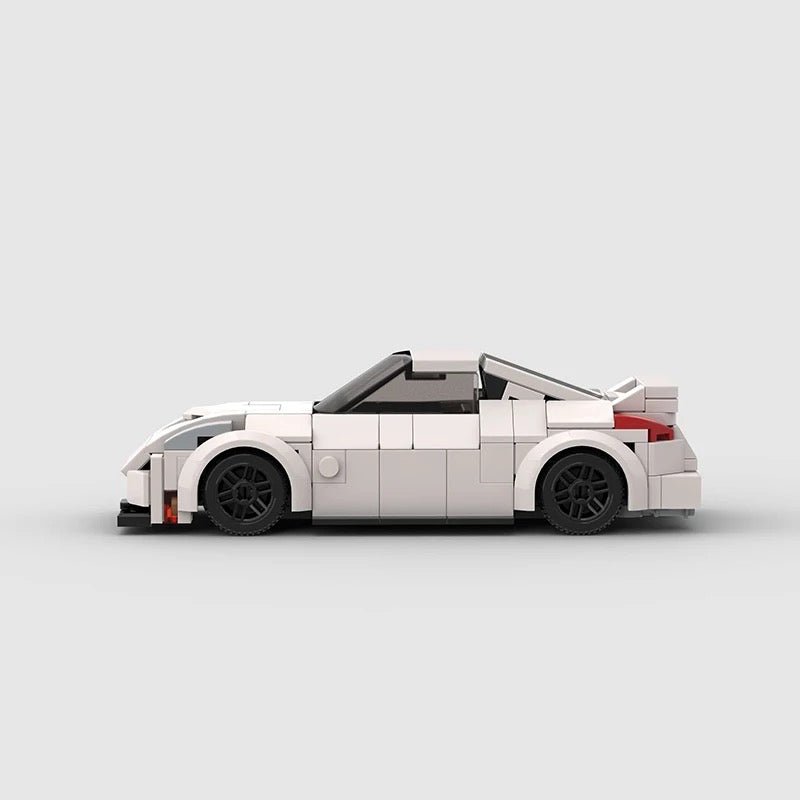 Nissan 350Z - Fast And Bricks