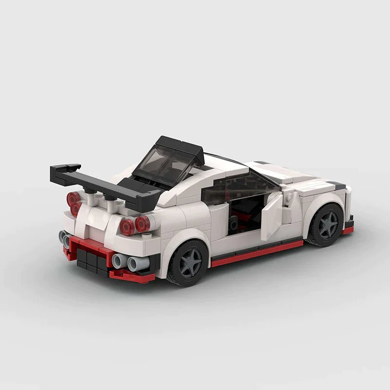 Nissan GTR R35 Nismo - Fast And Bricks