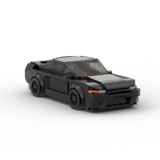 Nissan Skyline R32 - Fast And Bricks